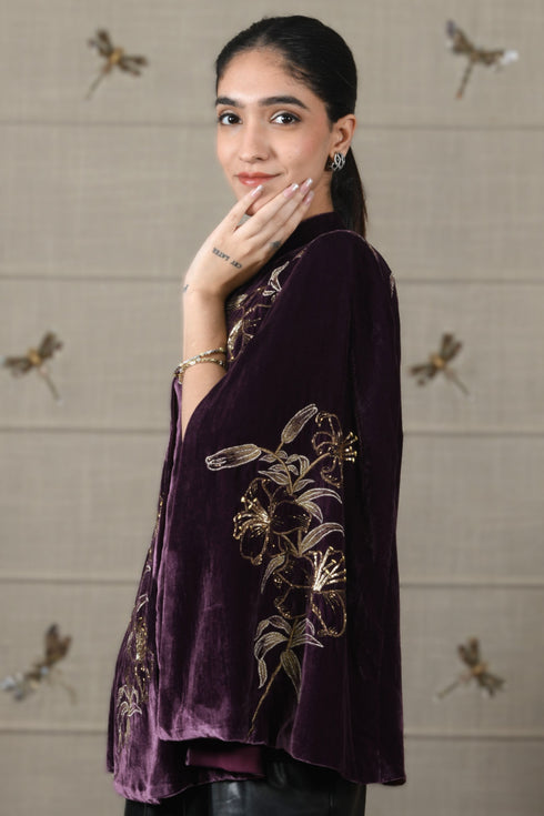 Mauli Velvet Lilly Vine Cape